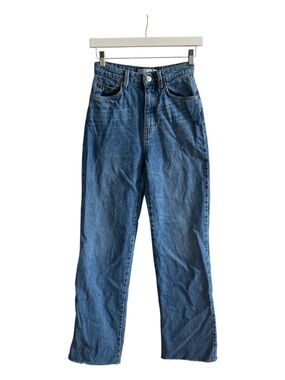 Stradivarius Straight Jeans in Blue Denim